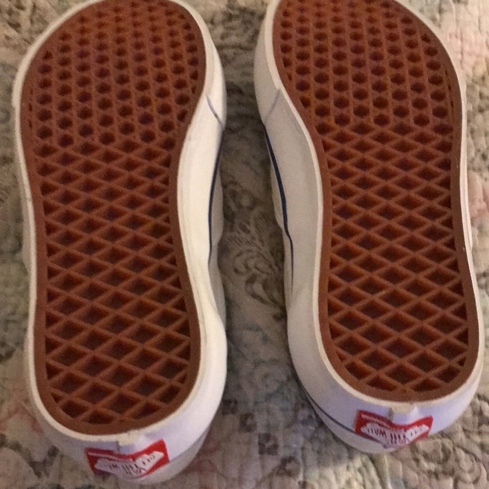 Vans - Picture 7 of 7